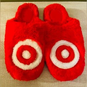 Target Wondershop Adult Bullseye Scuff Slippers in red W 7-8 M 5-6 houseshoes